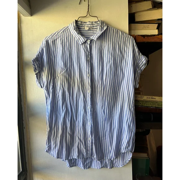 Women's Beachlunchlounge Striped Button-Down Shirt, Size M, Blue/White - Picture 2 of 5